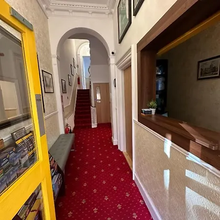 Lyndon Guesthouse-2